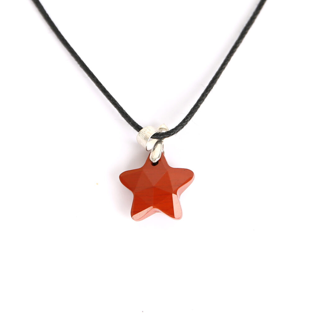 pendentif enfant etoile jaspe rouge