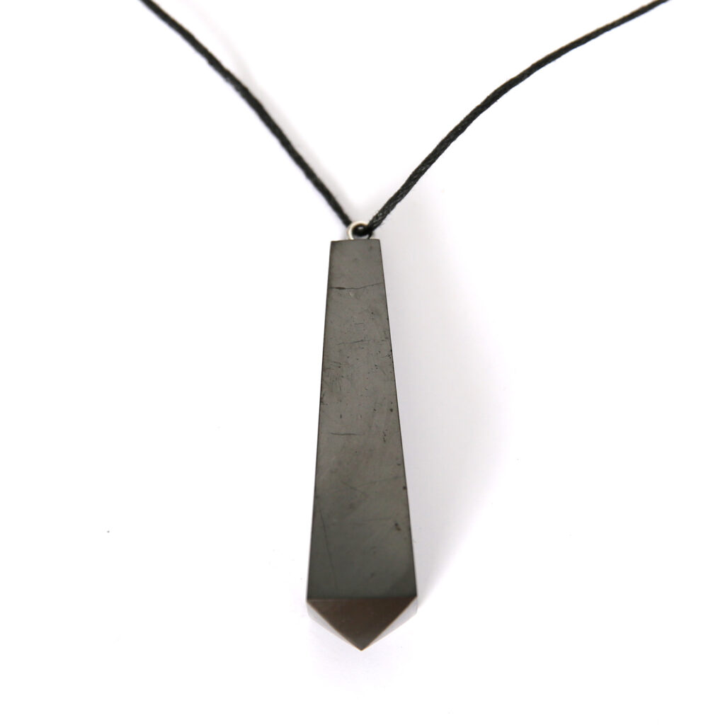 pendentif shungite pointe grand modele