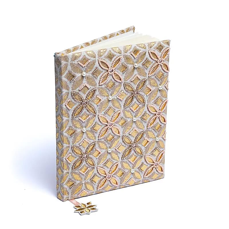 Carnet Fleur de Vie en velours brodé avec perles décoratives